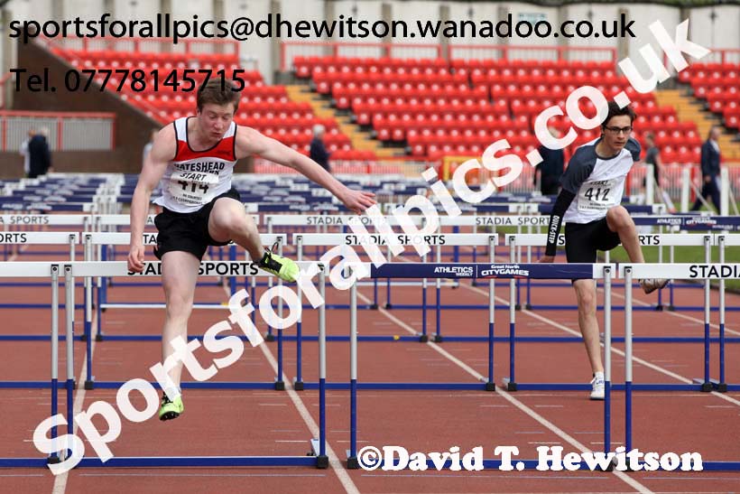 Mens under-17s hurdles, North Eastern Track and Field Champs, Gateshead Stadium. Photo: David T. Hewitson/Sports for All Pics